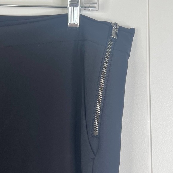 Athleta Black Flowy Wide Leg Hidden Snap Hem Pull On Pants Side Zip Womens 14 - Picture 4 of 9